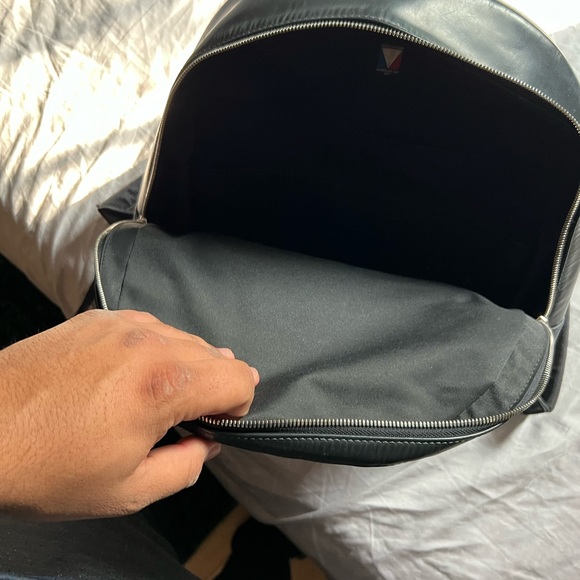 Louis Vuitton (Copa America's 2017) Limited Edition 100% Autentic - Picture 4 of 6